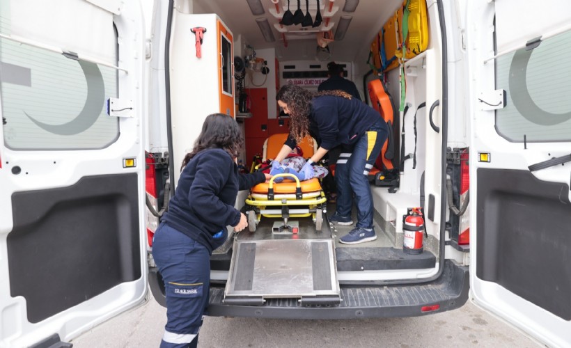 Konak’ın hasta nakil araçları en zor anında vatandaşın yanında