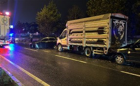 Kütahya'da 3 araç kazaya karıştı; 5 yaralı