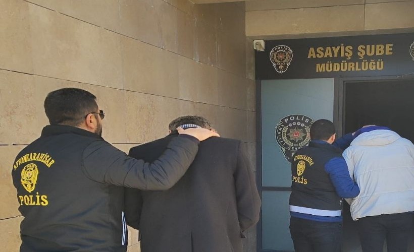 Kuyumculara sahte altın satan 2 kişi yakalandı