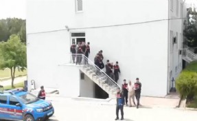 Manisa'da 'Çakallar' ve 'Tokuçlar' suç örgütlerine operasyon: 11 gözaltı