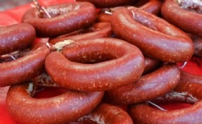 Marketlerde satılan 8 sucuk markası daha ifşa oldu: Sucuk diye bakın neler yedirmişler