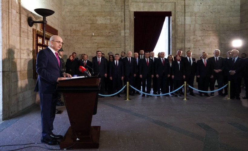 Meclis Başkanı'ndan 23 Nisan'da pes dedirten '1925' gafı!