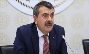 Milli Eğitim Bakanı Tekin kimsenin görmediğini gördü!