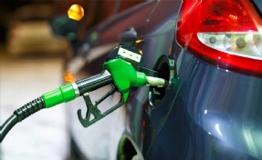 Motorin ve benzinde rekor indirim!