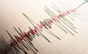 Ege güne depremlerle başladı