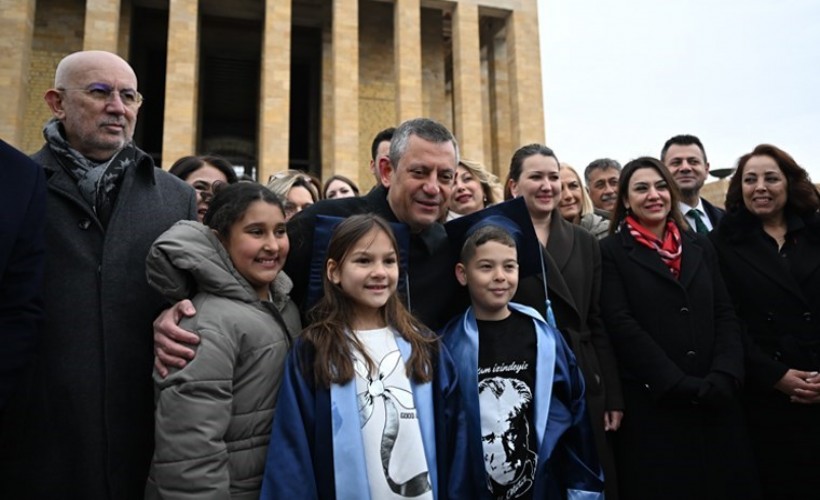 Özel'den 'yasak' tepkisi: 'Şuurunu kaybetmiş bir iktidarla karşı karşıyayız'