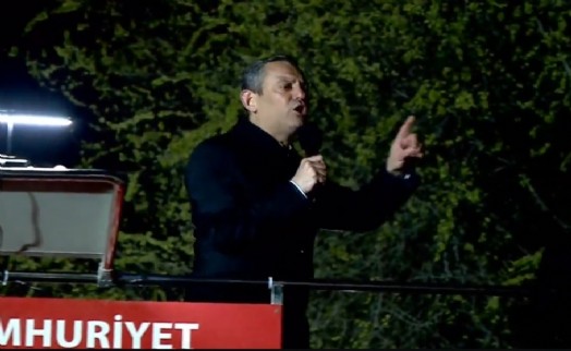 Özgür Özel, Şişli mitinginde konuştu: Biz güçlüyüz, onlar korkuyor