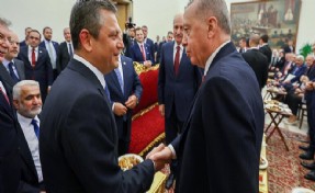 Özgür Özel'den 23 Nisan resepsiyonuna 'İmamoğlu' vetosu!