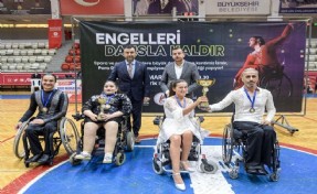 Para Dans Türkiye Şampiyonası İzmir’de yapıldı