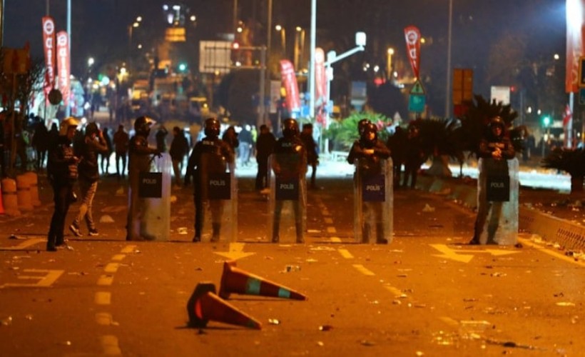 Protesto eylemlerinde görev yapan polislere 'ödül parası' yatırıldı