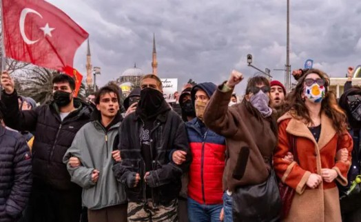 Saraçhane protestolarında tutuklanmışlardı... Tahliye sayısı 84'e ulaştı