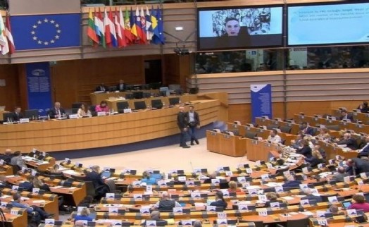 Sengel, İmamoğlu’na yapılan hukuksuzluğu Avrupa’ya anlattı