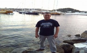 Seyir halindeki aracın çarptığı yaya hayatını kaybetti