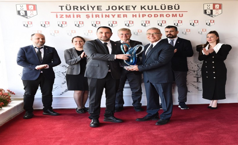 TSYD İzmir Şubesi Koşusu'nda zafer Birdwood'un