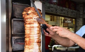 Tavuk döner zehirlenmesinde 'salmonella' uyarısı: Ölümle sonuçlanabilir!