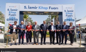 İzmir Kitap Fuarı Kültürpark’ta kapılarını açtı