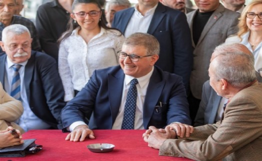 Tugay'dan hükümete 'metro' çıkışı: İzmirli belediye başkanlarına övgü
