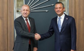 Ümit Özdağ'dan, Özgür Özel'e 'kurultay' tebriği