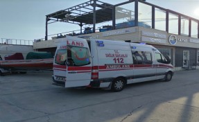 Yaralanan Alman turist, deniz ambulansıyla adadan tahliye edildi