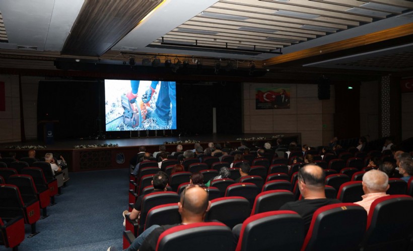 Yunusemre'de gösterilen 'Akdeniz'den Ege'ye Tahtacılar' belgeseli izleyiciden tam not aldı