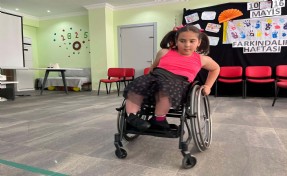 Elif, engelleri dansla aşıyor