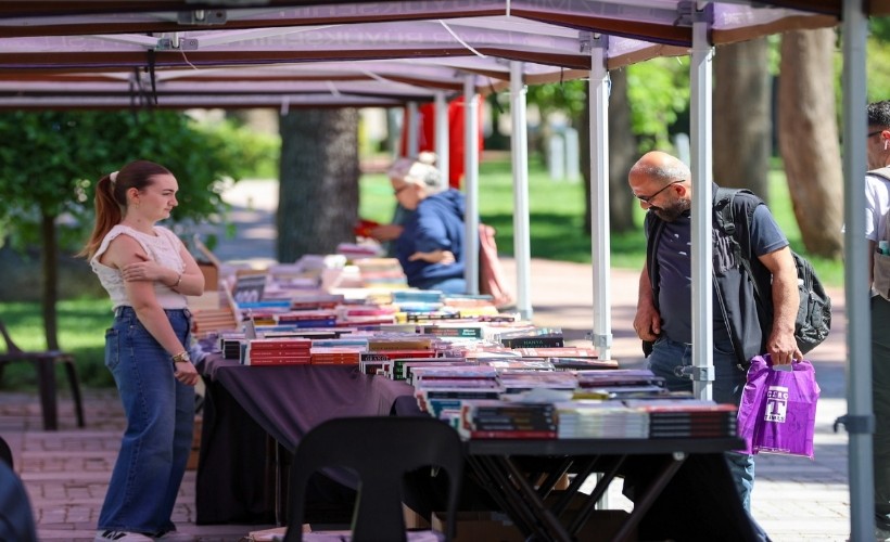 1. Buca Kitap Günleri'ne vatandaşlardan büyük ilgi: Başkan Duman'dan davet