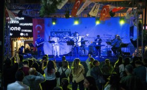 19 Mayıs Gençlik Festivali Küçükpark’ta başladı