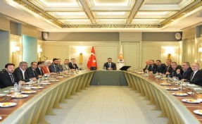 AK Parti Genel Merkezi'nde 'İzmir' mesaisi