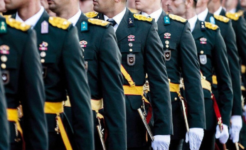 AK Parti Meclis'e yeni teklif sundu: Erdoğan'a 'ordudan ayırma' yetkisi