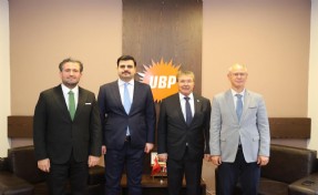 AK Partili İnan'dan Kıbrıs temasları