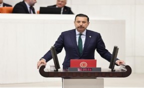 AK Partili Kaya’dan Tugay’a Kocaoğlu ve Soyer göndermeli tepki: 'Şarkı türkü ile 25 yıl'