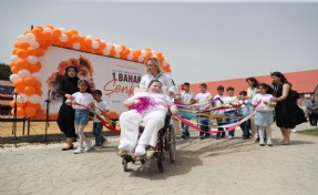 Aliağa’nın özel çocuklarından rengarenk bahar şenliği