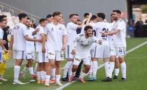 Altay galibiyetle lige veda etti