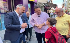 CHP'li Aslanoğlu ve Akdoğan'dan Çiğli ve Karşıyaka çıkarması
