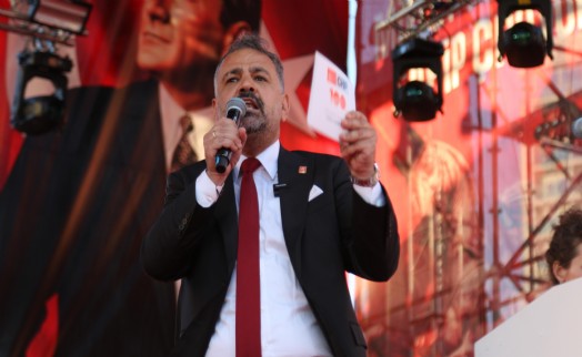 Aslanoğlu'ndan İzmir'e tarihi miting teşekkürü, AK Parti'ye 'Hazımsızlık' yanıtı