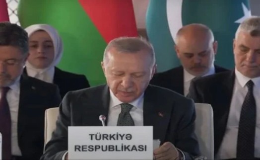 Azerbaycan’da Erdoğan’ın duraksaması dikkat çekti