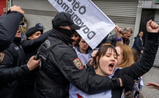 Bakan Yerlikaya 1 Mayıs gözaltı sayısını açıkladı!