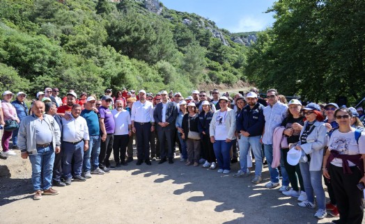 Başkan Duman ve Başkan Eşki İklim Günü’nde orman temizliğine katıldı