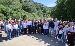 Başkan Duman ve Başkan Eşki İklim Günü’nde orman temizliğine katıldı