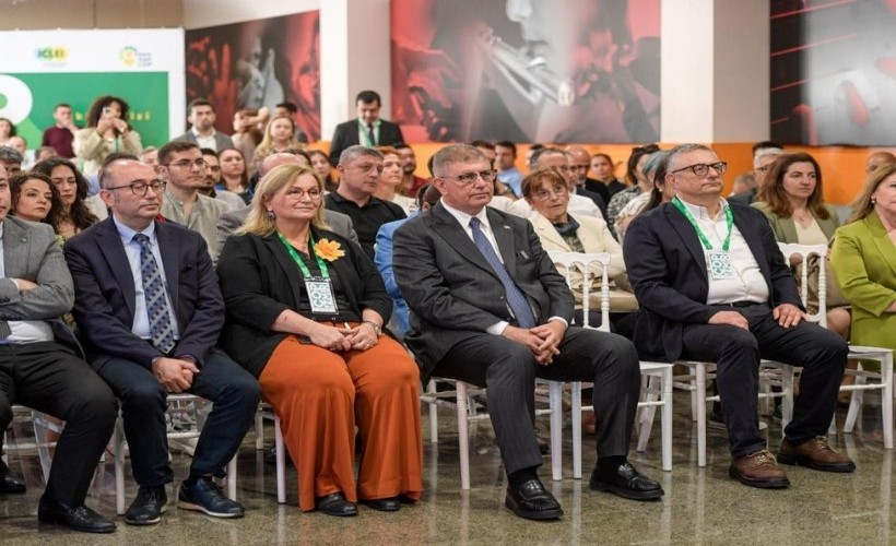 Başkan Tugay COP İzmir’de konuştu