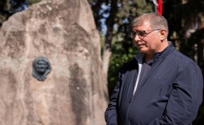 Başkan Tugay Zübeyde Hanım’ın anıt mezarını ziyaret etti