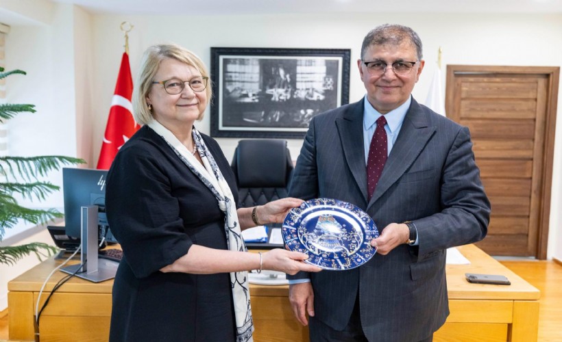 Başkan Tugay’dan diplomasi trafiği