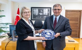 Başkan Tugay’dan diplomasi trafiği
