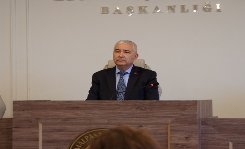 Başkan Türkmen'den Meclis toplantısında hizmet çıkışı: 'Kapıdan kovsanız pencereden girerim'