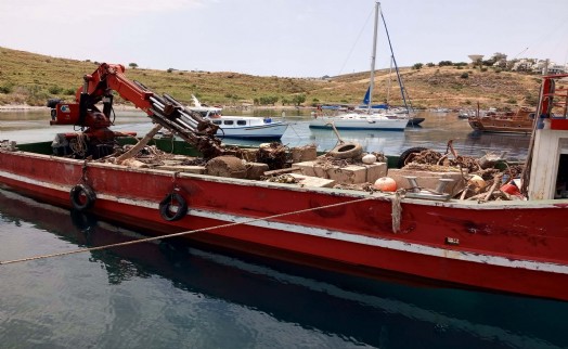 Bodrum'da denizden 20 ton katı atık çıktı!