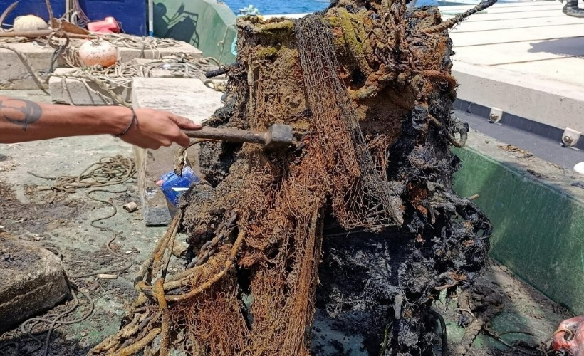 Bodrum'da denizden 30 ton katı atık çıktı
