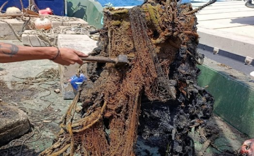Bodrum'da denizden 30 ton katı atık çıktı