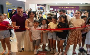 Bornova'da Yıl Sonu Resim Sergisi açıldı