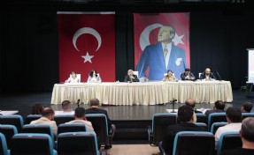 CHP Lideri Özel’e yapılan saldırı Konak Meclisi’nde kınandı