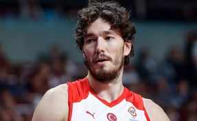 Cedi Osman'ın 19 Mayıs paylaşımı Yunanlıları çıldırttı